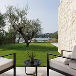 Luxurious Villa Trinity