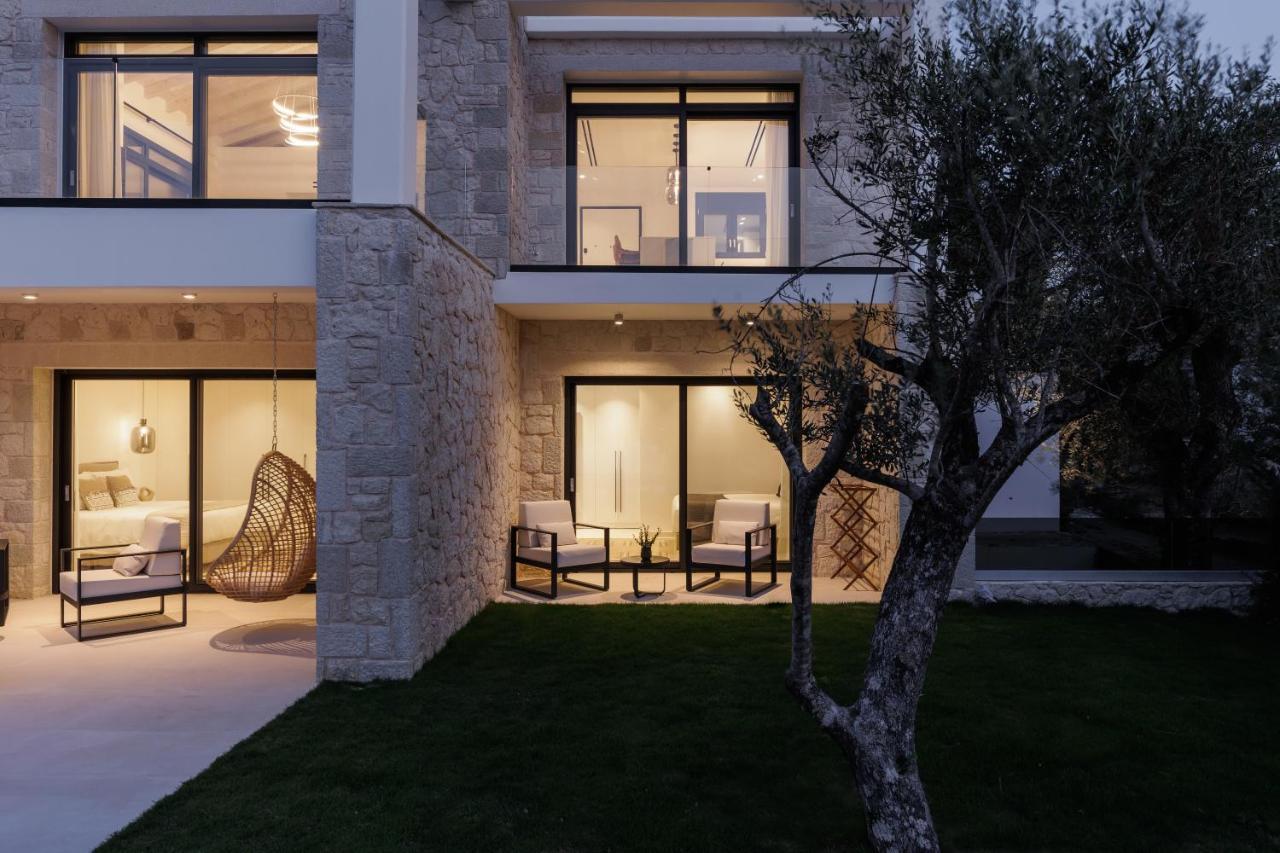 Luxurious Trinity Villa *